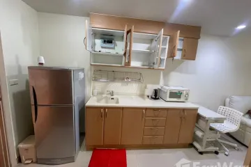 1 Bedroom Condo for rent in Thung Maha Mek, Bangkok near MRT Lumpini