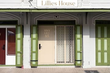 3 Bedroom Townhouse for sale in Chakkrawat, Bangkok near MRT Sam Yot