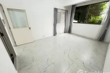 6 Bedroom Townhouse for rent in Sam Sen Nai, Bangkok near BTS Ari