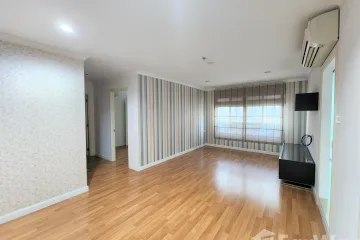 2 Bedroom Condo for sale in Bang Yi Khan, Bangkok near MRT Bang Yi Khan
