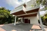 4 Bedroom House for rent in Phra Khanong Nuea, Bangkok