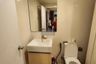 1 Bedroom Condo for sale in Sam Sen Nai, Bangkok