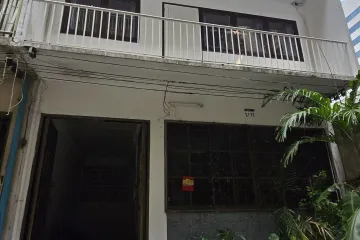 3 Bedroom Townhouse for rent in Silom, Bangkok near BTS Chong Nonsi