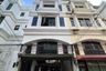 5 Bedroom Townhouse for rent in Khlong Tan Nuea, Bangkok