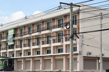 3 Bedroom Townhouse for sale in Makham Khu, Rayong