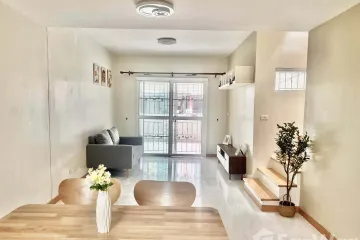 3 Bedroom Townhouse for sale in Bang Mueang, Samut Prakan
