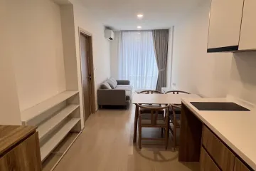 1 Bedroom Condo for rent in Phra Khanong, Bangkok near BTS Ekkamai