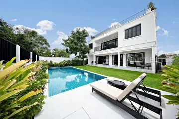 5 Bedroom House for rent in 