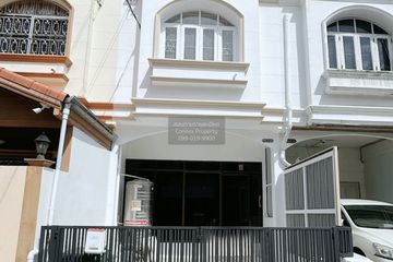 2 Bedroom Townhouse for sale in Dokmai, Bangkok