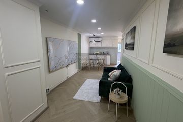 2 Bedroom Condo for sale in Pisawit Tower, Chom Phon, Bangkok near MRT Phahon Yothin