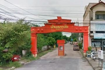 3 Bedroom Townhouse for sale in Lahan, Nonthaburi