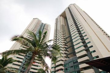 2 Bedroom Condo for sale in Sathorn Gardens, Thung Maha Mek, Bangkok near MRT Lumpini