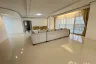 3 Bedroom Apartment for rent in Peng Seng Mansion, Lumpini, Bangkok near BTS Ratchadamri