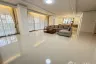 3 Bedroom Apartment for rent in Peng Seng Mansion, Lumpini, Bangkok near BTS Ratchadamri