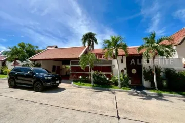 4 Bedroom House for rent in 