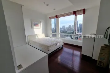 2 Bedroom Condo for sale in Baan Rajprasong, Lumpini, Bangkok near BTS Ratchadamri