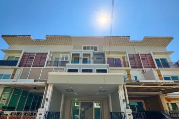 4 Bedroom Townhouse for sale in Khlong Thanon, Bangkok