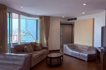 3 Bedroom Condo for rent in Bang Lamphu Lang, Bangkok