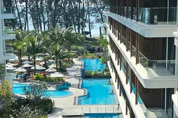 2 Bedroom Condo for sale in Choeng Thale, Phuket