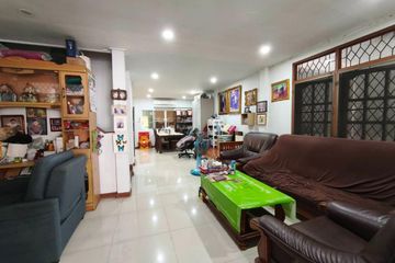 3 Bedroom Commercial for sale in Huai Khwang, Bangkok near MRT Huai Khwang