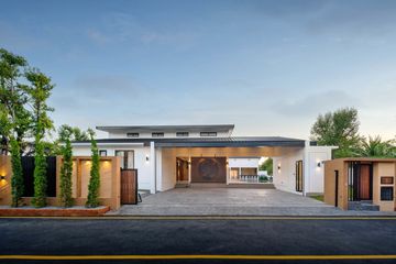 5 Bedroom House for sale in Wat Ket, Chiang Mai