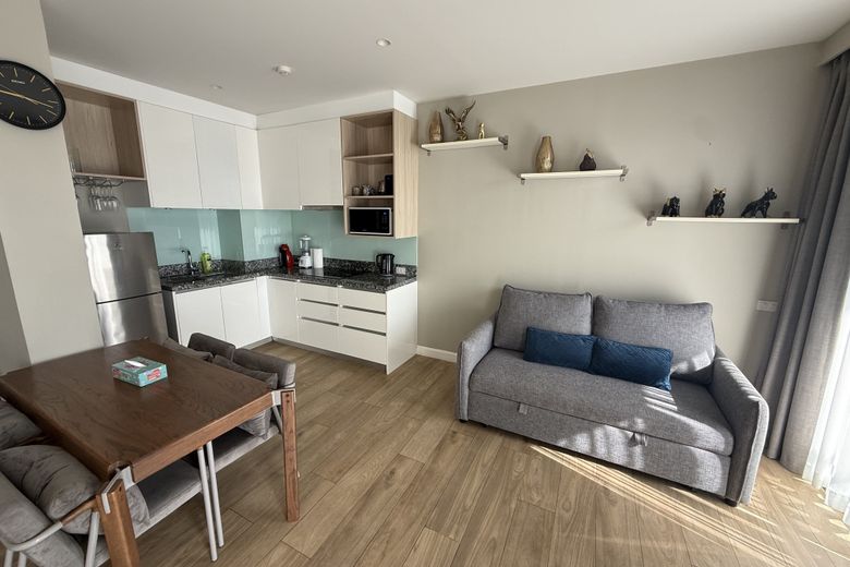 1 Bedroom Condo For Rent