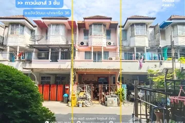 4 Bedroom Townhouse for sale in Bang Talat, Nonthaburi near MRT Si Rat