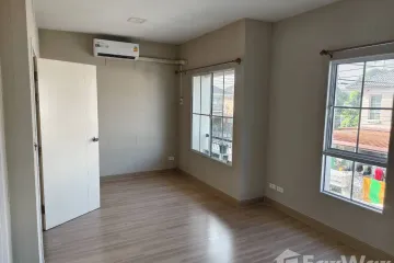 3 Bedroom Townhouse for Sale or Rent in Lam Luk Ka, Pathum Thani