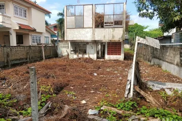 Land for sale in Suan Luang, Bangkok near MRT Si Nut