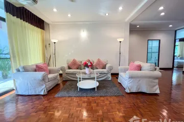3 Bedroom Condo for rent in Khlong Toei Nuea, Bangkok near MRT Sukhumvit