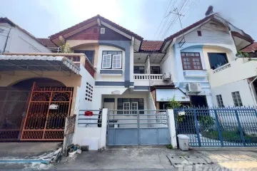 2 Bedroom Townhouse for sale in Khlong Kum, Bangkok