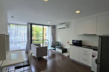 Condo for rent in Phra Khanong Nuea, Bangkok near BTS Ekkamai