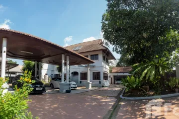 5 Bedroom House for sale in Navatanee Residence, Ram Inthra, Bangkok
