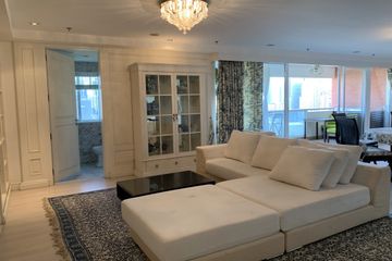 3 Bedroom Condo for rent in Kiarti Thanee City Mansion, Khlong Toei Nuea, Bangkok near BTS Asoke