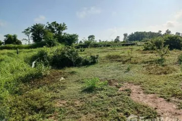 Land for sale in Chomphu, Lampang