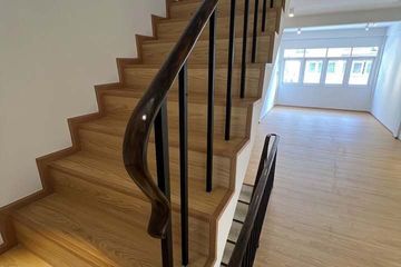 4 Bedroom Townhouse for sale in Khlong Ton Sai, Bangkok near BTS Krung Thon Buri