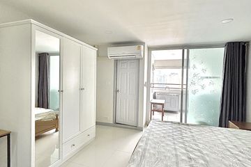 Condo for rent in Suriyawong, Bangkok near BTS Chong Nonsi