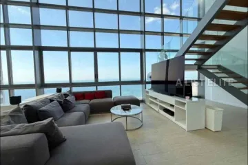 4 Bedroom Condo for sale in 