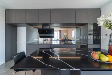 1 Bedroom Condo for sale in Na Kluea, Chonburi