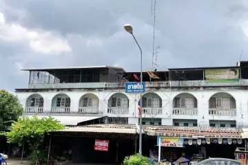 4 Bedroom Townhouse for sale in Chum Het, Buriram