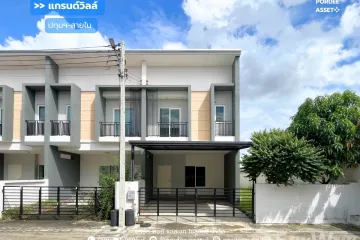 3 Bedroom Townhouse for sale in Ban Chang, Pathum Thani