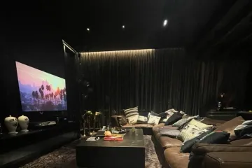 3 Bedroom Condo for sale in Khlong Tan Nuea, Bangkok