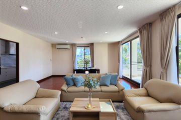 2 Bedroom Condo for rent in Khlong Tan Nuea, Bangkok