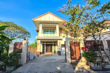 3 Bedroom House for rent in Bang Khu Rat, Nonthaburi