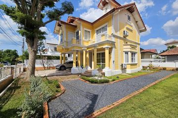 3 Bedroom House for sale in Na Kluea, Chonburi