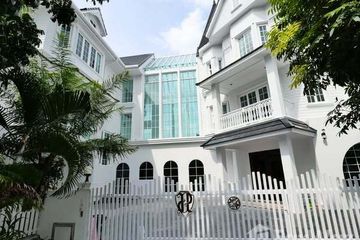 7 Bedroom Villa for rent in Samrong Nuea, Samut Prakan near BTS Samrong