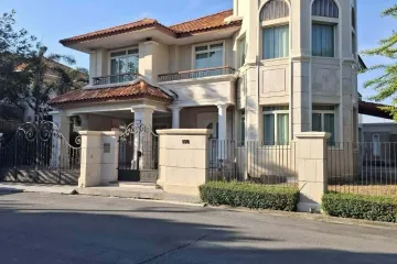 3 Bedroom House for rent in Saphan Sung, Bangkok