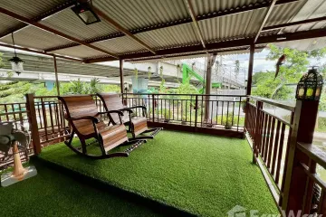 3 Bedroom House for rent in Ban Chang Lo, Bangkok near MRT Fai Chai