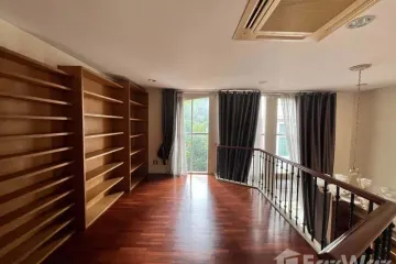 4 Bedroom Townhouse for rent in Baan Klangkrung Thonglor, Khlong Tan Nuea, Bangkok near BTS Thong Lo