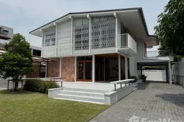 4 Bedroom House for rent in Phra Khanong Nuea, Bangkok